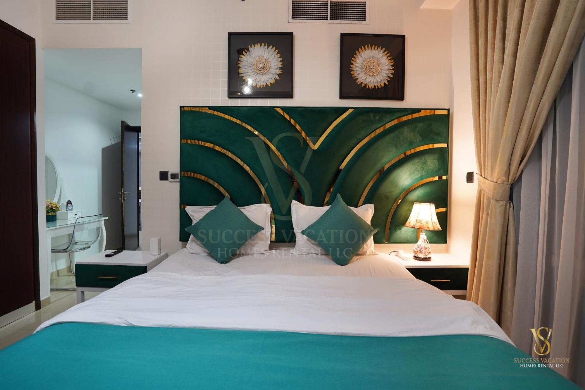 Success Luxury Apartment - 5 Min Away Marina Corniche - Free Housekeeping Provided Everyday-24-7 Staff Available For Services Дубай Екстериор снимка