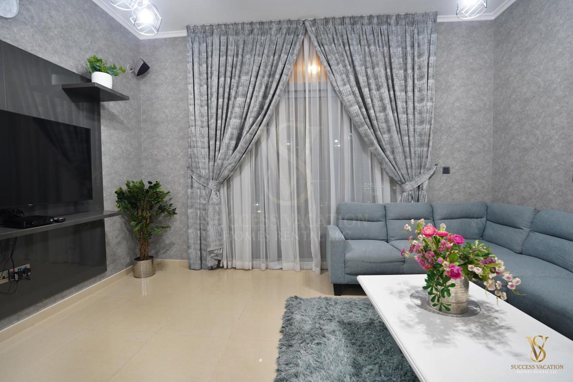 Success Luxury Apartment - 5 Min Away Marina Corniche - Free Housekeeping Provided Everyday-24-7 Staff Available For Services Дубай Екстериор снимка